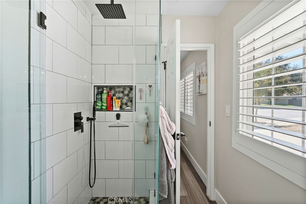 762 Talbert Property Photo 37