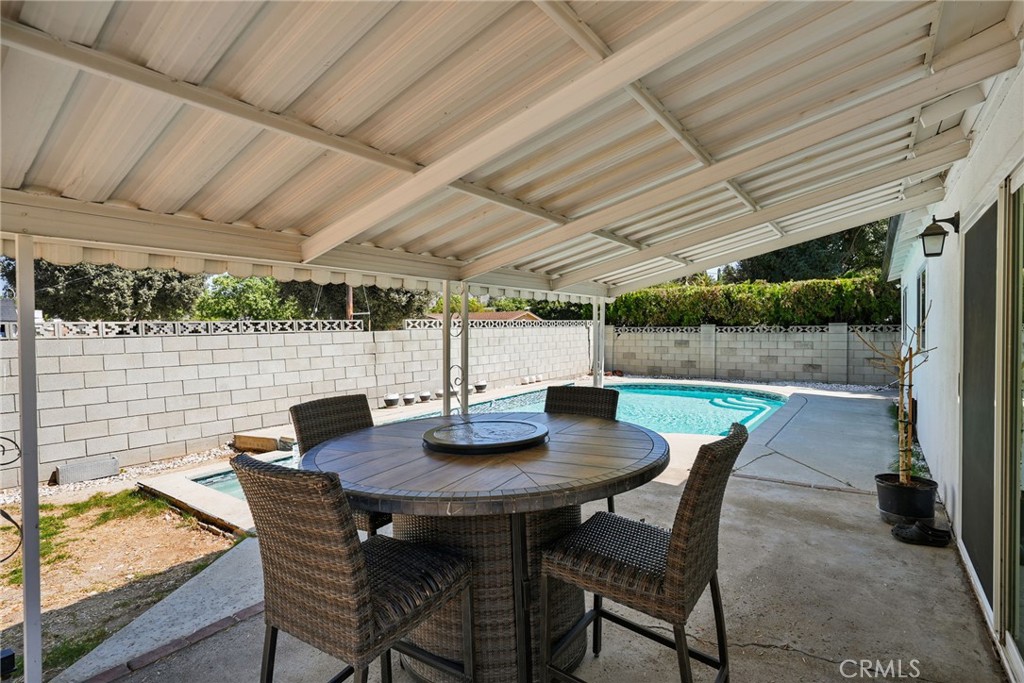 762 Talbert Property Photo 38