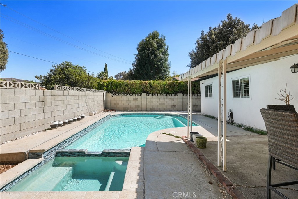 762 Talbert Property Photo 40