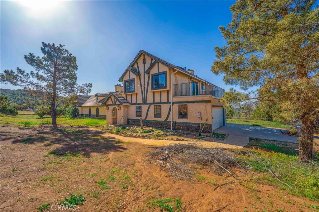 34754 Ellenan Ave Property Photo 2