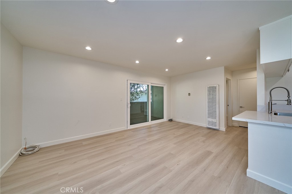 838 Coriander N Property Photo 5