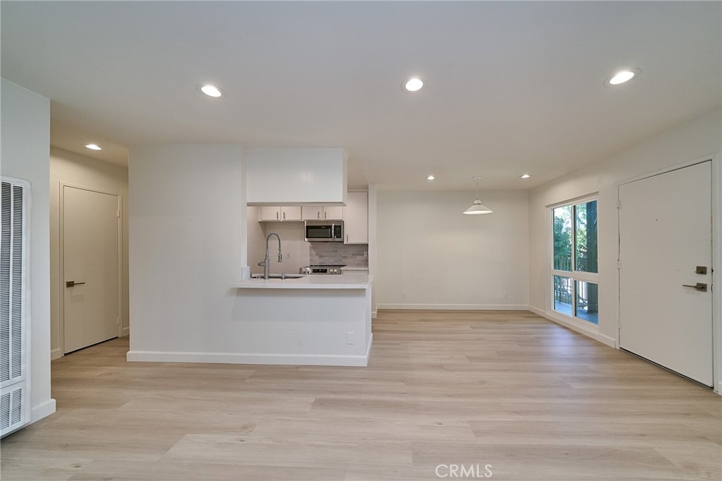 838 Coriander N Property Photo 9