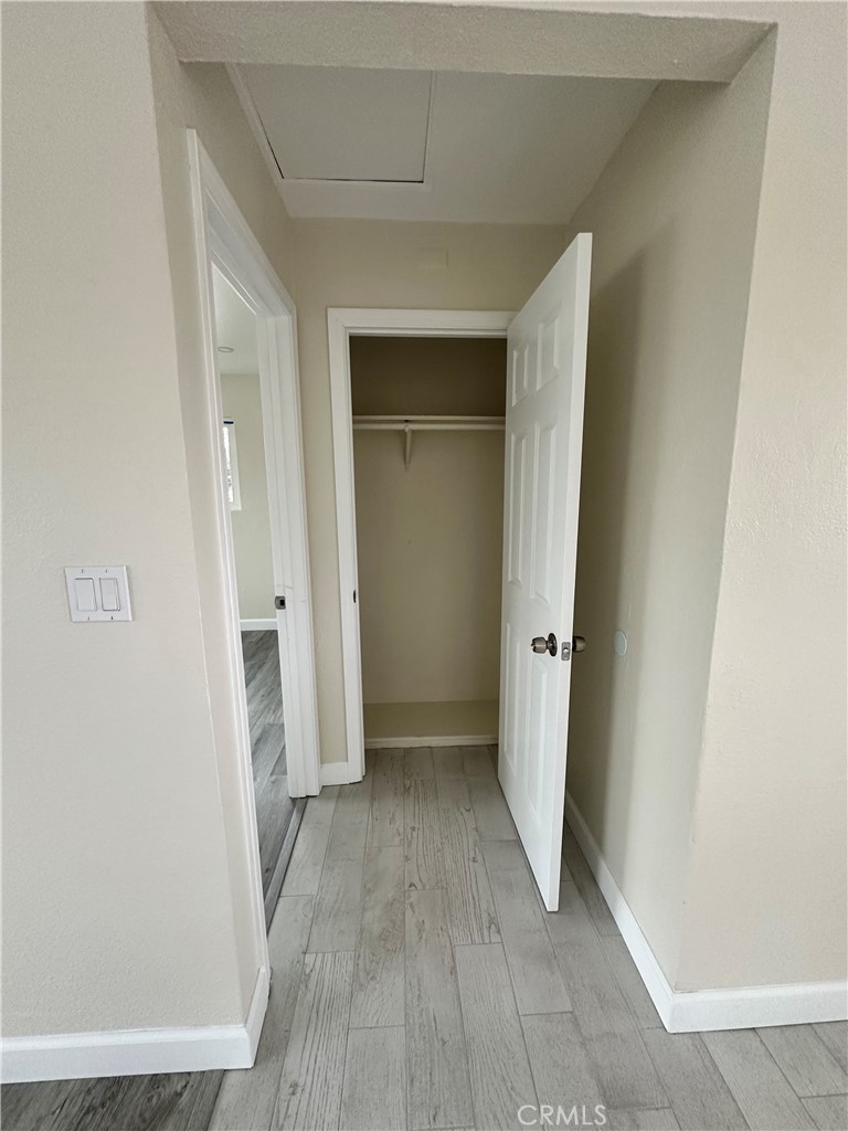124 E 10th Property Photo 5