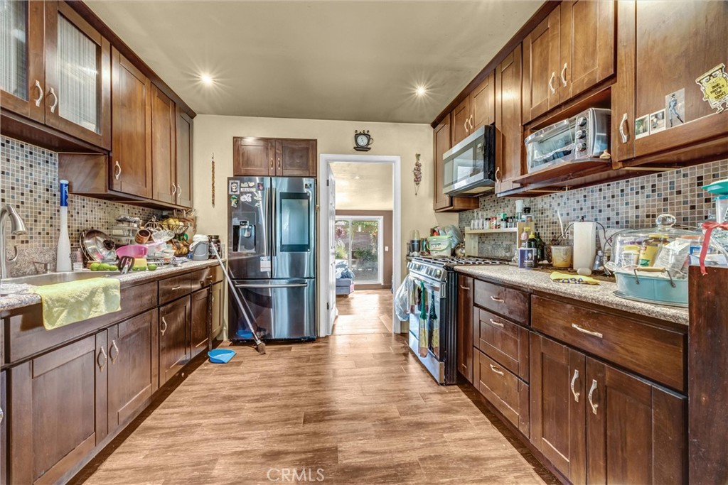 6424 Lindell Property Photo 9