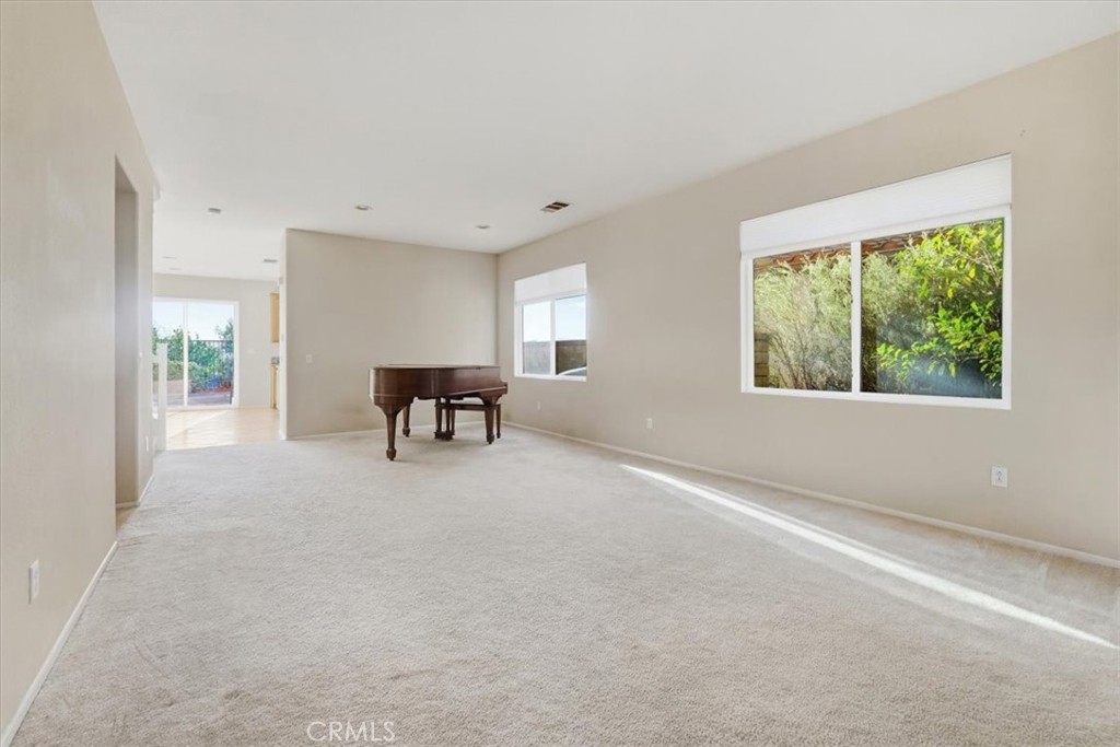 28007 Alta Vista Property Photo 25