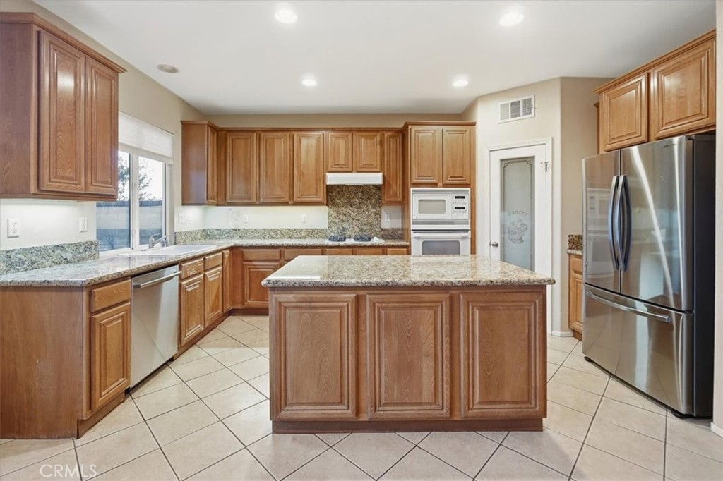 28007 Alta Vista Property Photo 29