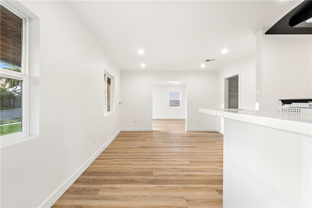 2030 Oregon Property Photo 10