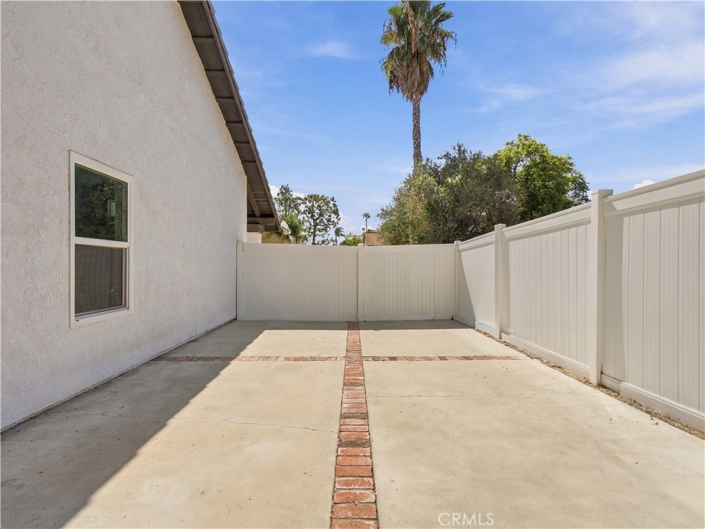 19620 Kinnow Ln Property Photo 24