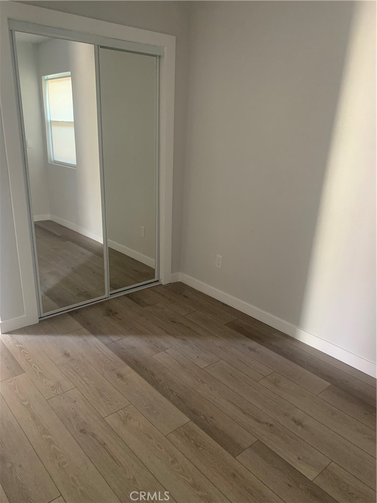 1028 1/2 W 55th Street Property Photo 7