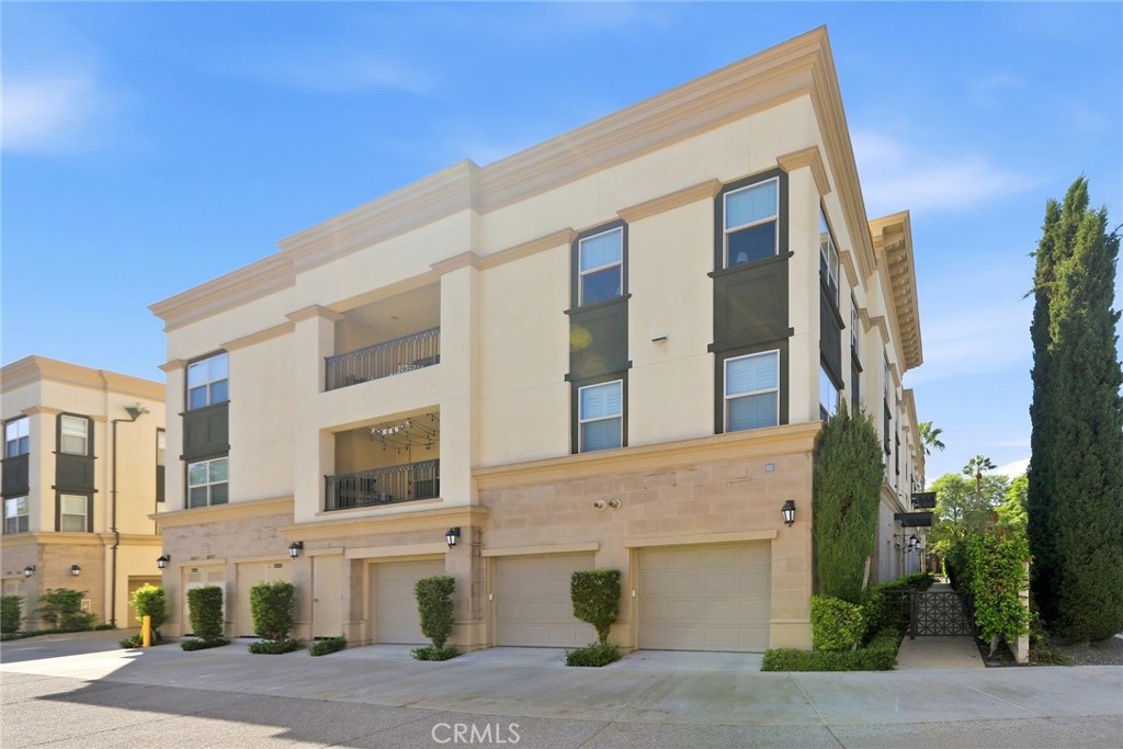 510 S Anaheim Boulevard 8 Property Photo 6