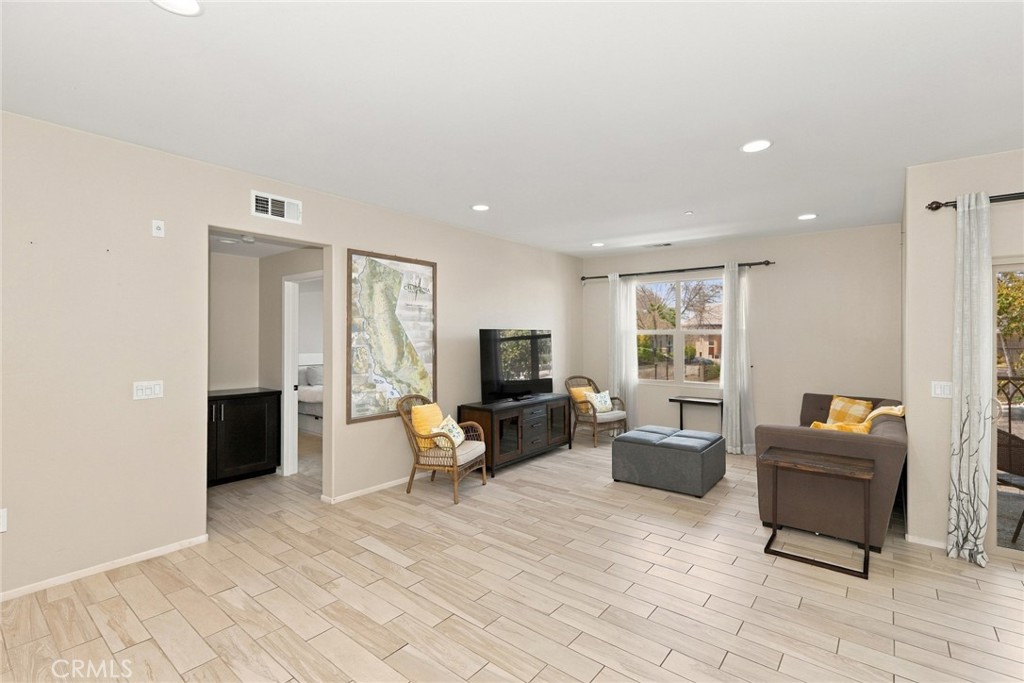 510 S Anaheim Boulevard 8 Property Photo 8