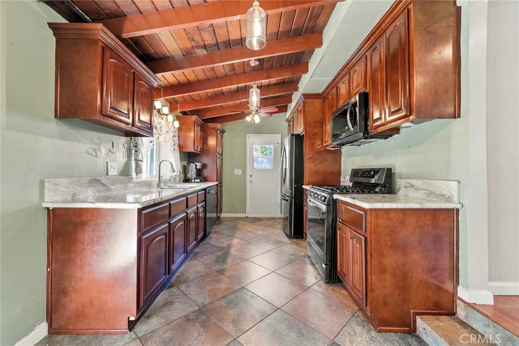 9612 Haney Street Property Photo 8
