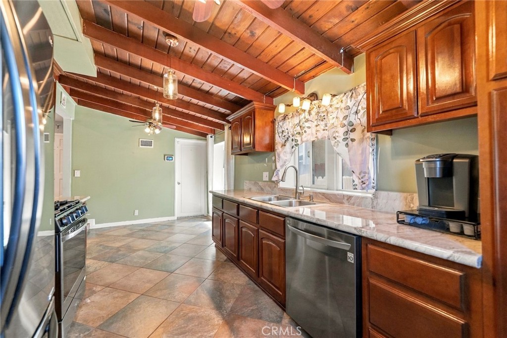 9612 Haney Street Property Photo 10