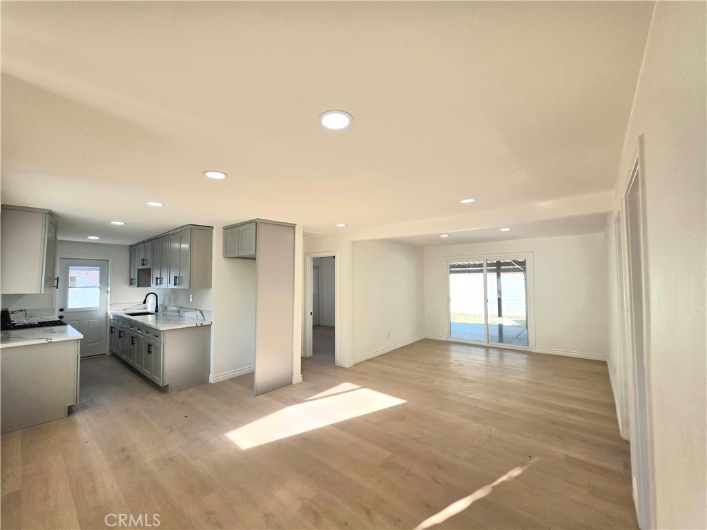 305 Colston Property Photo 5