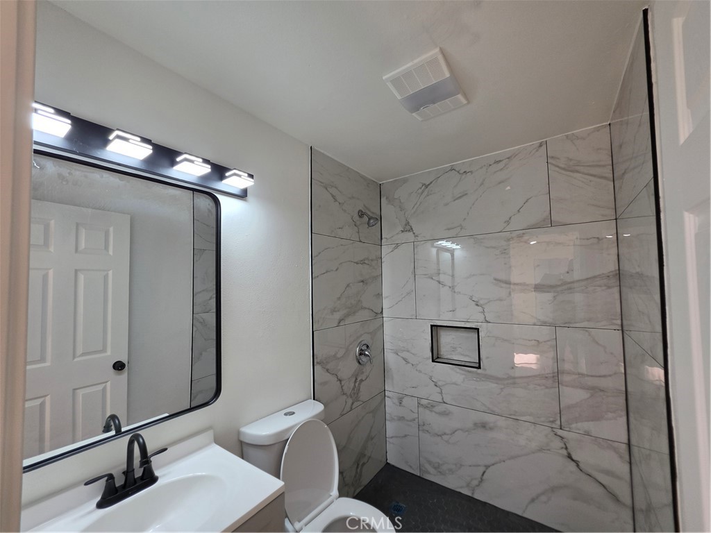 305 Colston Property Photo 6