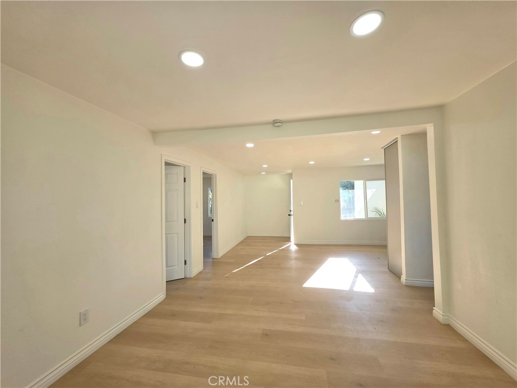 305 Colston Property Photo 7