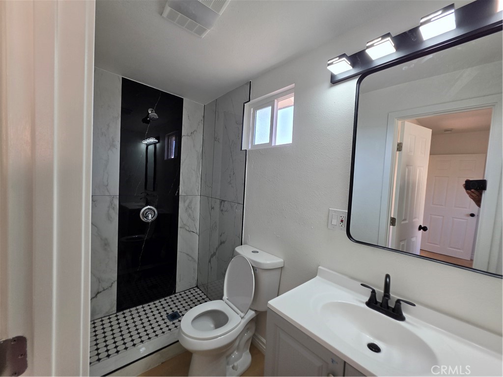 305 Colston Property Photo 14