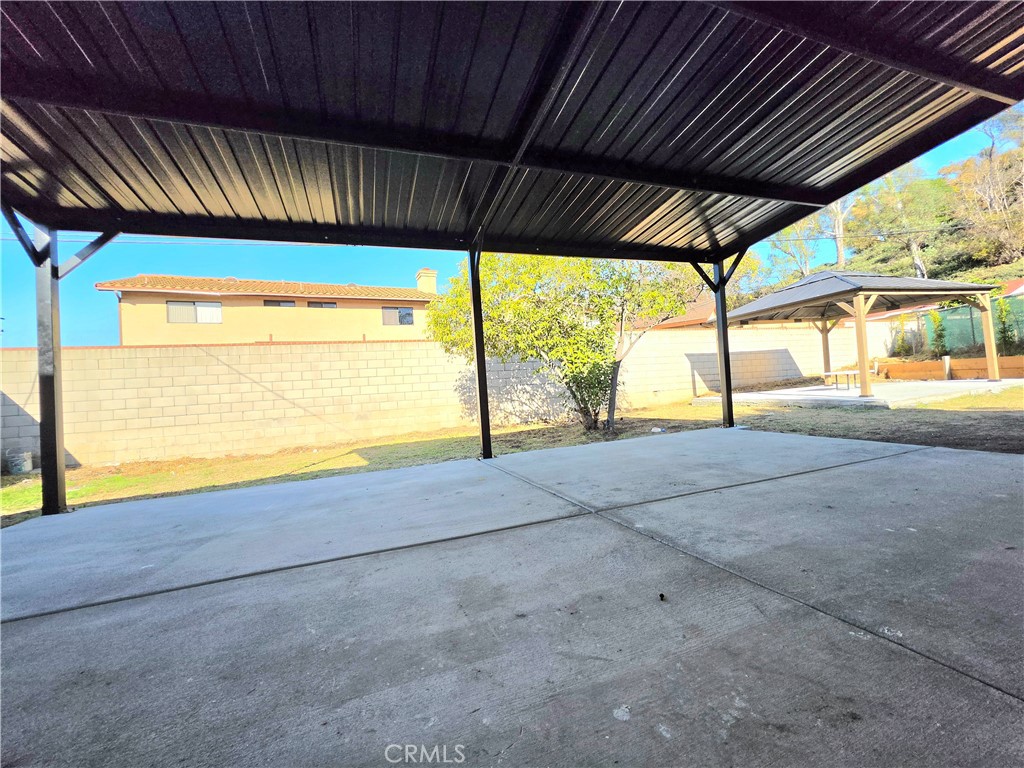 305 Colston Property Photo 16