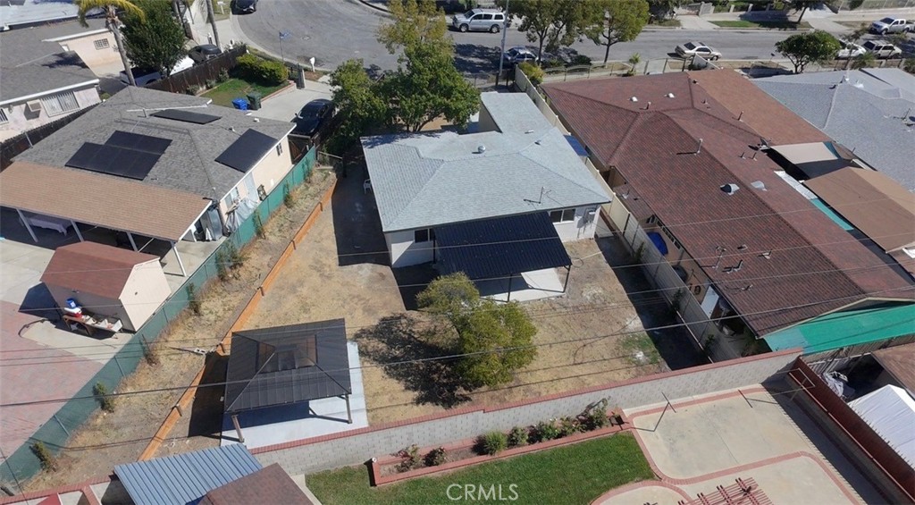 305 Colston Property Photo 25