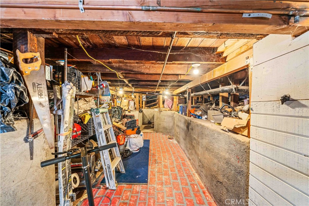 1460 W 23rd Street Property Photo 21