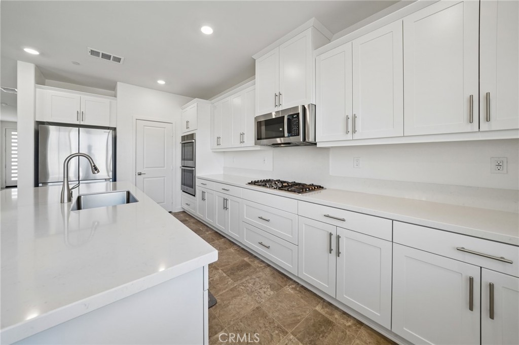 16750 Yarrow Lane Property Photo 12