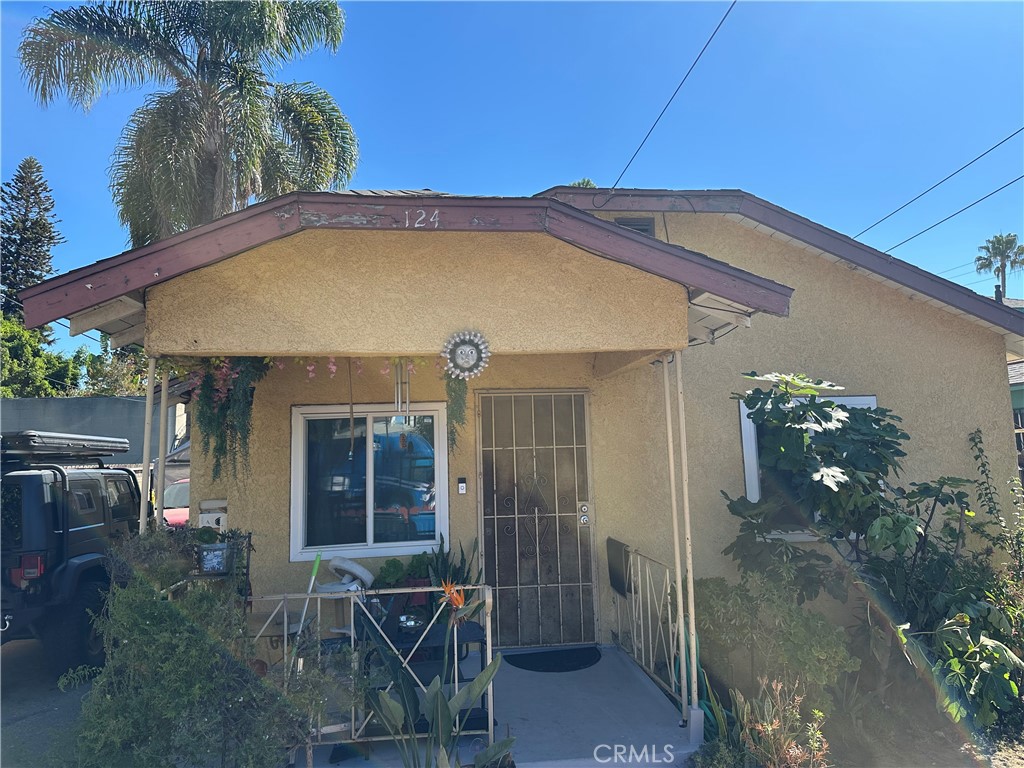 124 N Cedar Property Photo 2