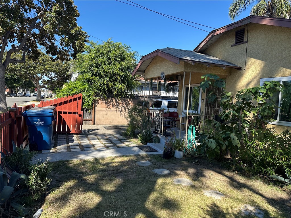 124 N Cedar Property Photo 4