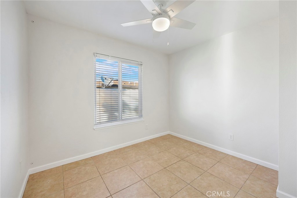 5656 Daisy Property Photo 11