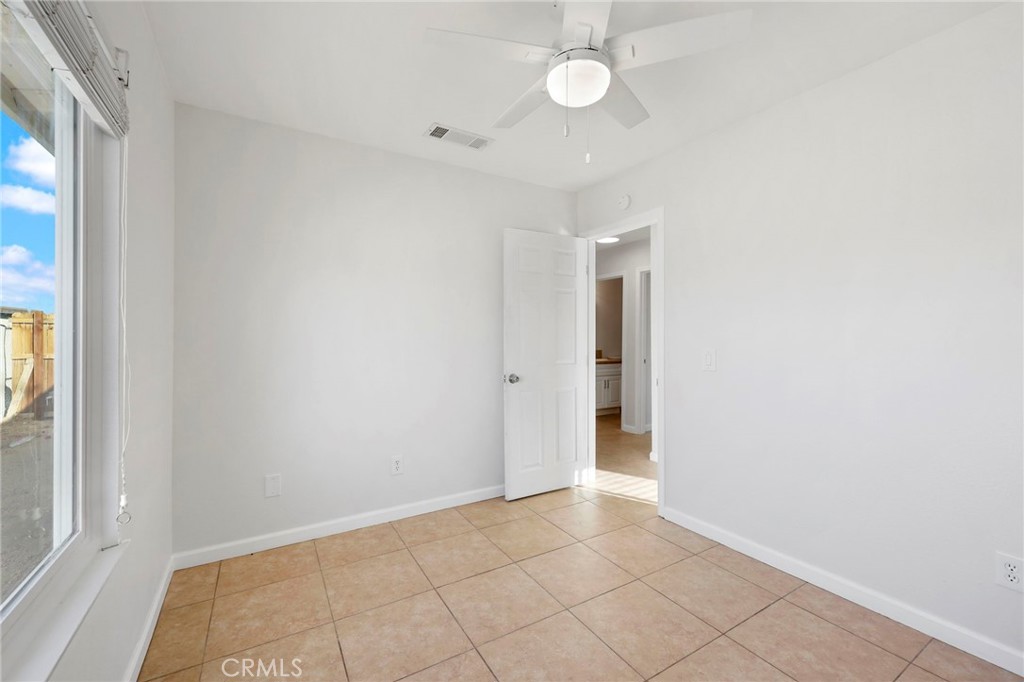 5656 Daisy Property Photo 14