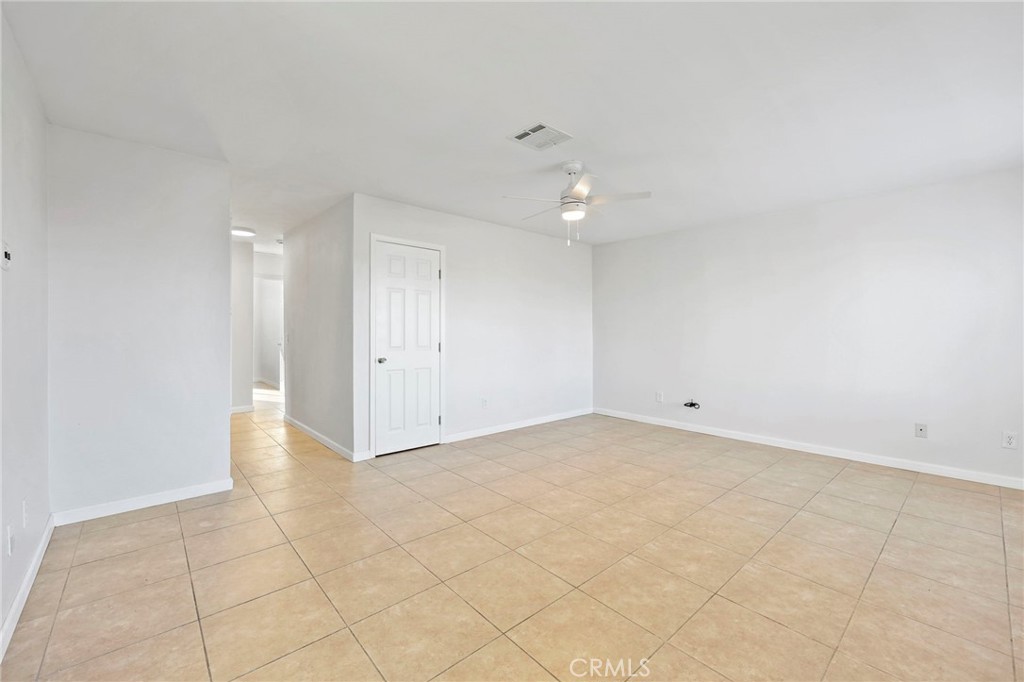5656 Daisy Property Photo 17