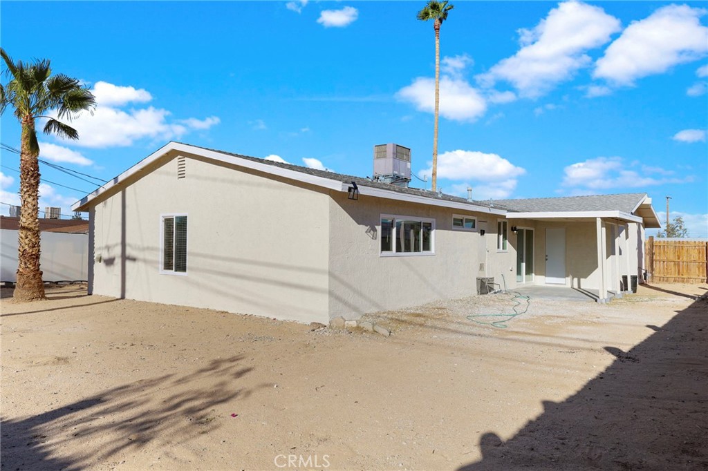 5656 Daisy Property Photo 24