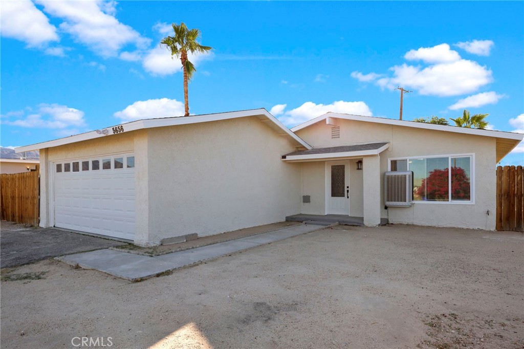 5656 Daisy Property Photo 2