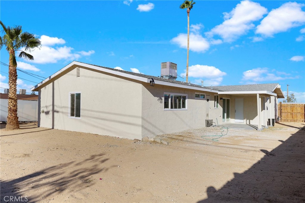5656 Daisy Property Photo 23