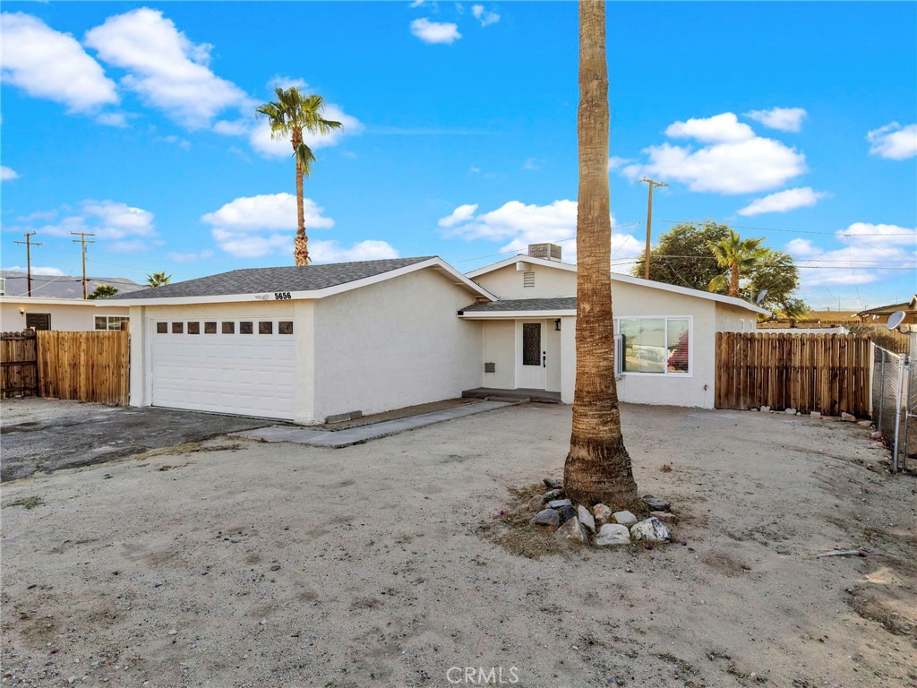 5656 Daisy Property Photo 27