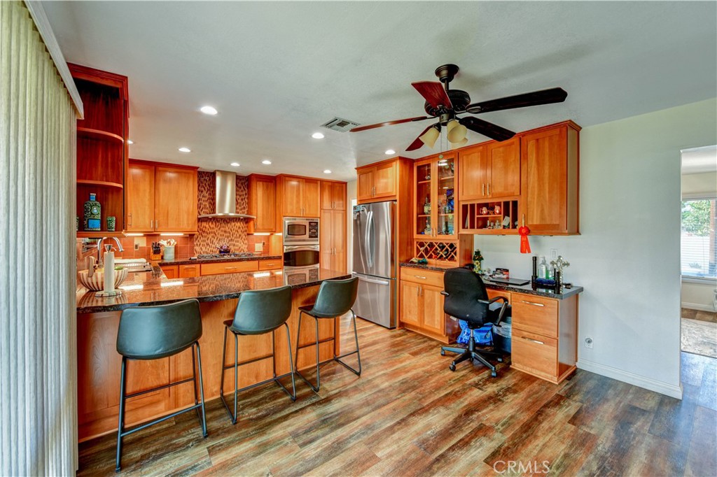 1300 Rutledge Property Photo 8