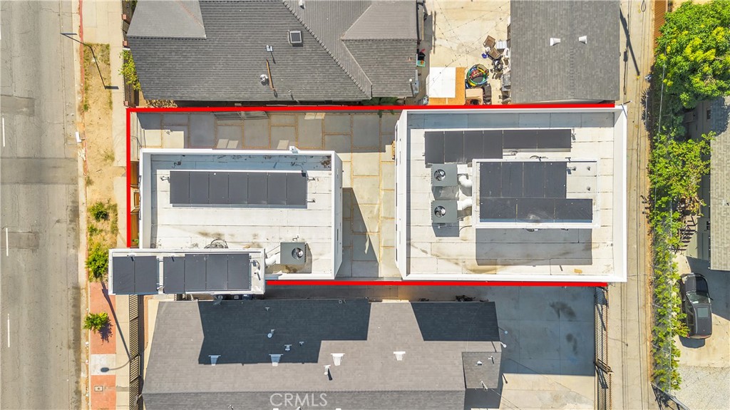 659 S Soto Property Photo 4
