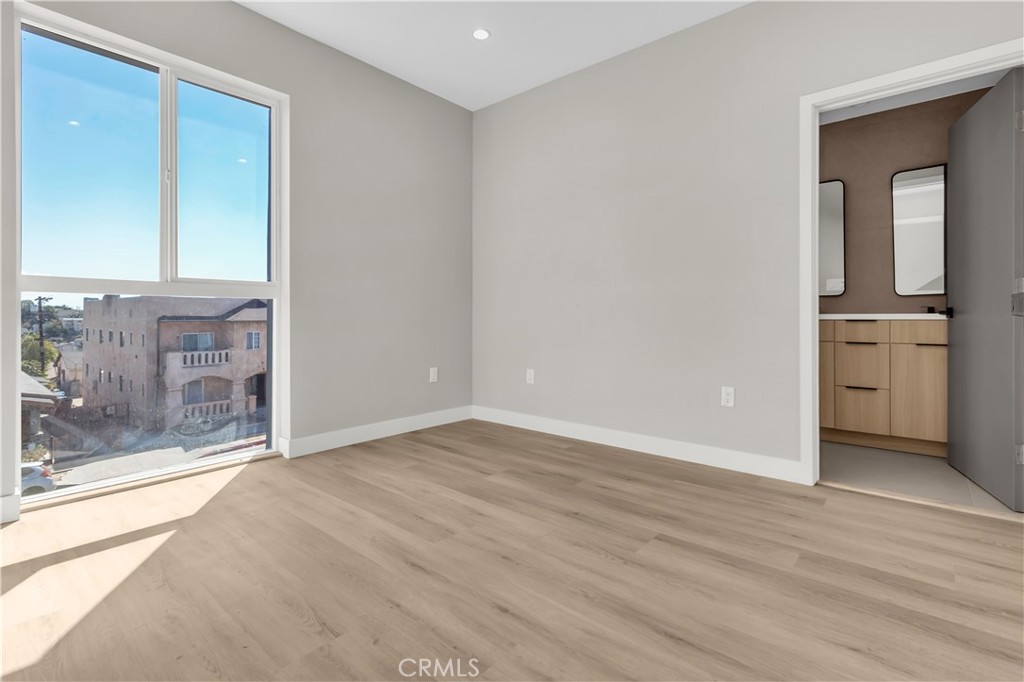 659 S Soto Property Photo 44