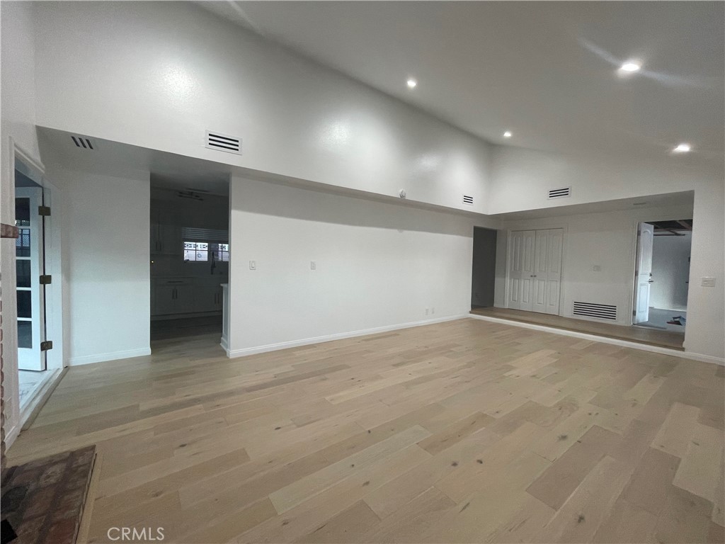11700 Clearglen Property Photo 5