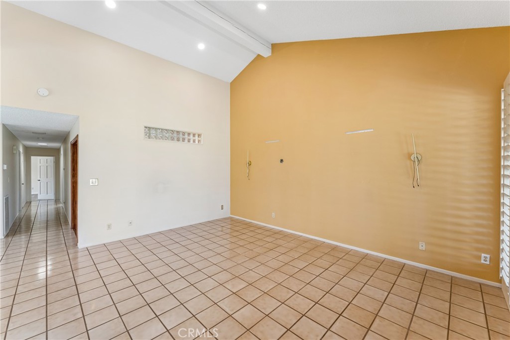 132 Gran Via Property Photo 8