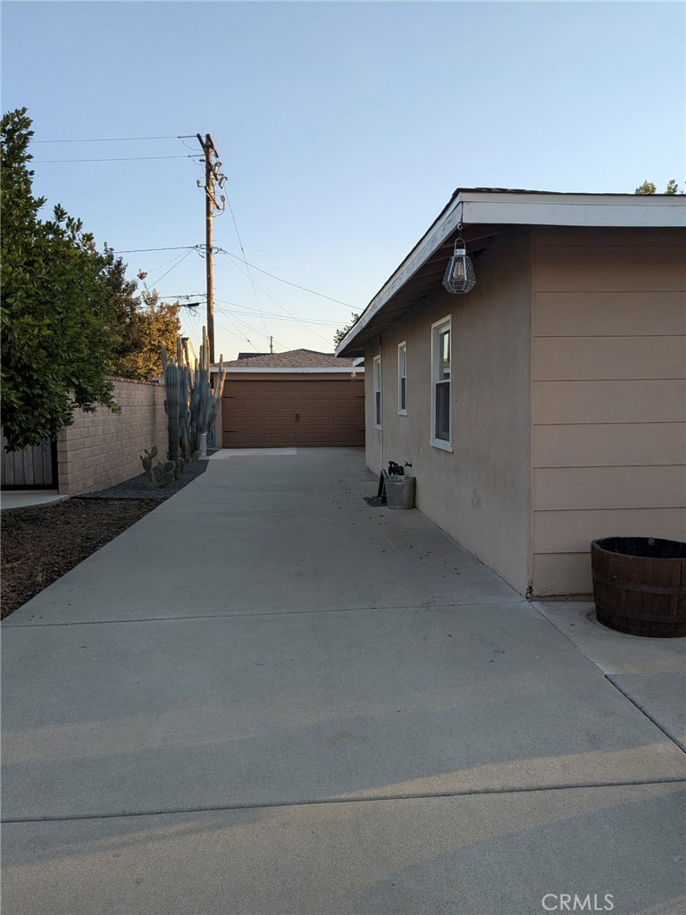 542 W Ada Property Photo 22