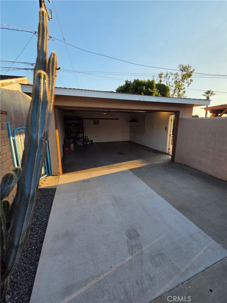 542 W Ada Property Photo 23