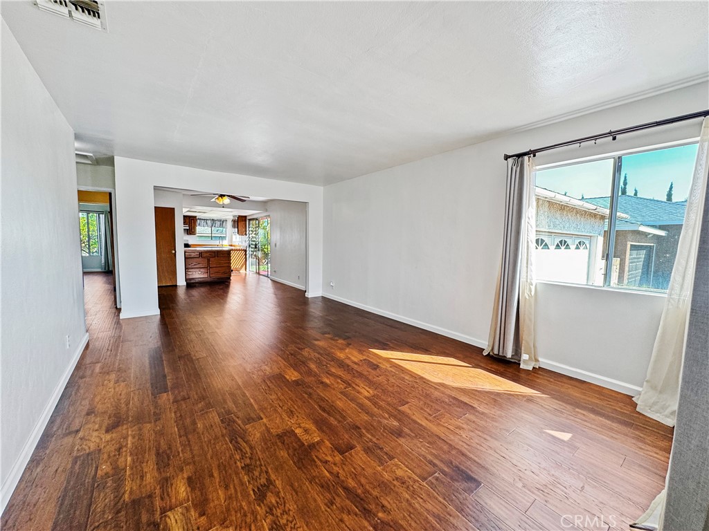 1609 E Silva Property Photo 7