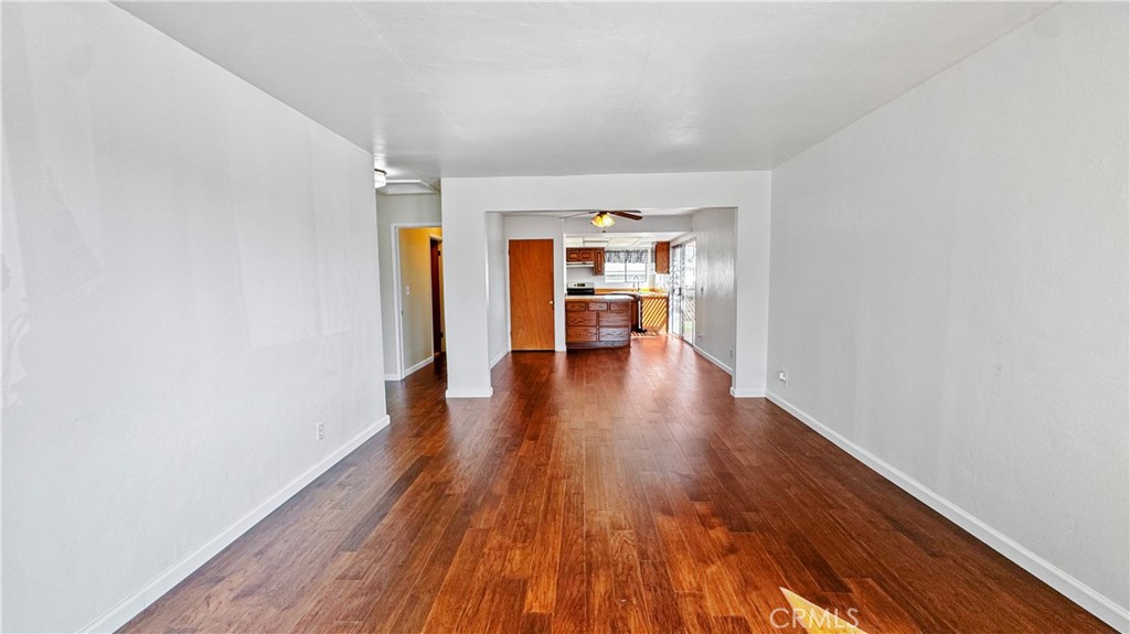 1609 E Silva Property Photo 8