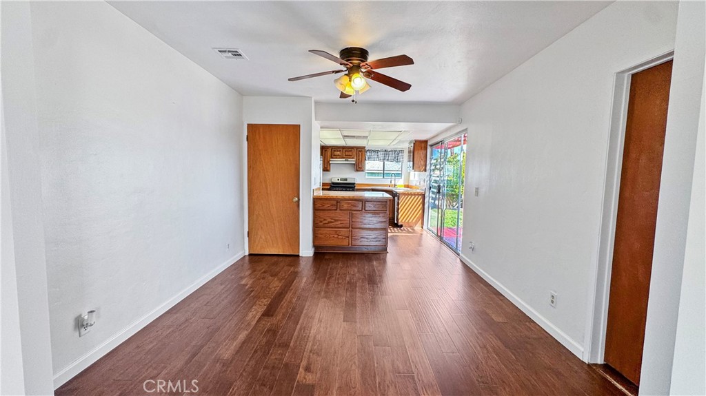 1609 E Silva Property Photo 10