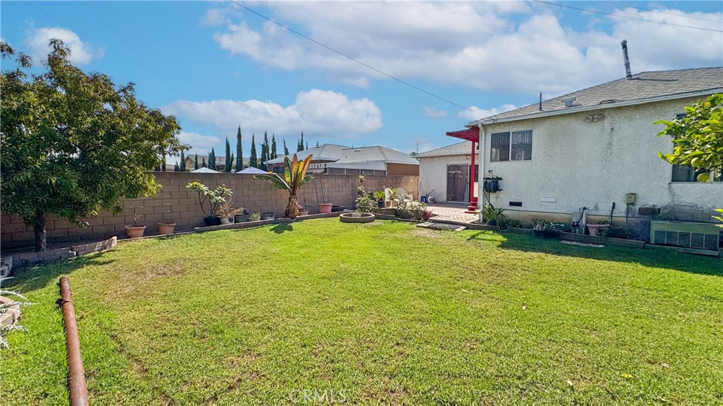1609 E Silva Property Photo 31
