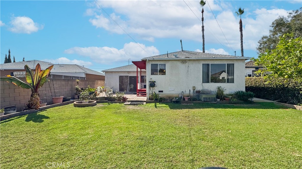 1609 E Silva Property Photo 32