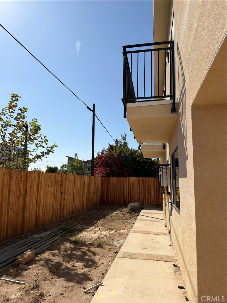 900 Lakme Avenue Property Photo 4