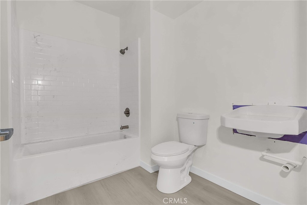 129 N Soto Property Photo 23