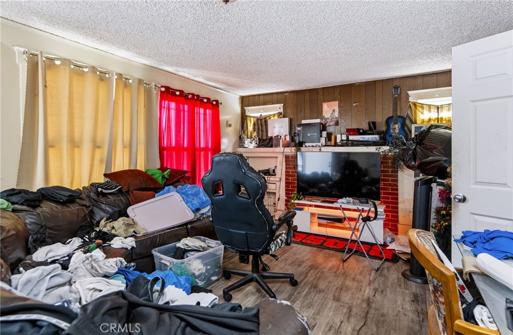4915 2nd Property Photo 22