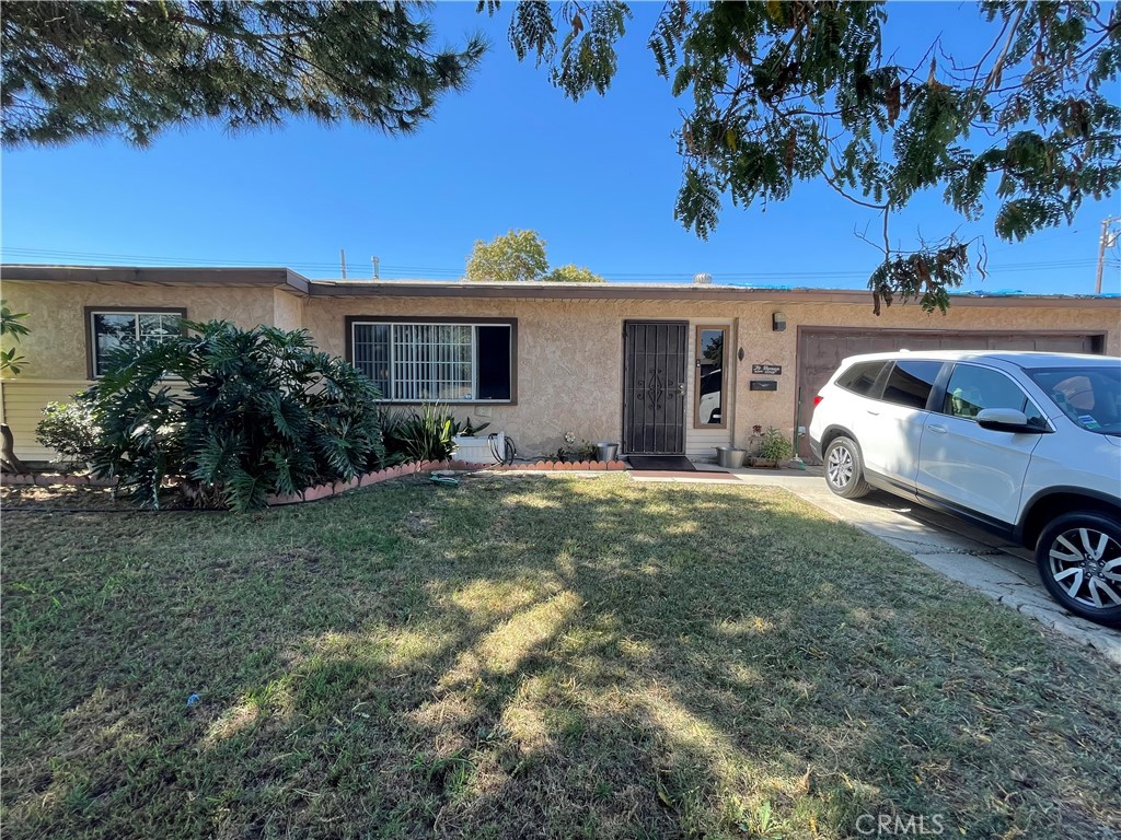 13735 Roxey Property Photo 1